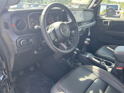 New 2025 Jeep Wrangler Rubicon image 29