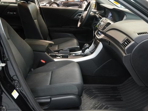Used 2015 Honda Accord LX image 23