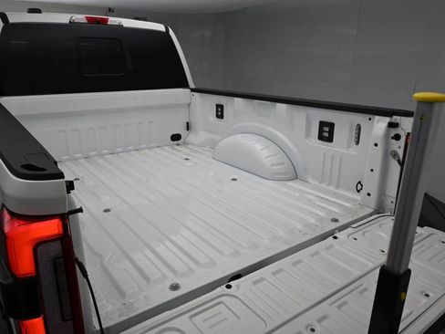 New 2026 Ford F250 Platinum image 30