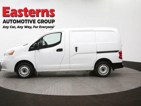 Used 2020 Nissan NV200 S image 57