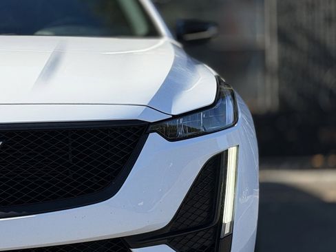 Used 2021 Cadillac CT5 V image 5