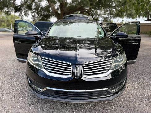 Used 2016 Lincoln MKX Select w/ Select Plus Package AWD/4WD image 2