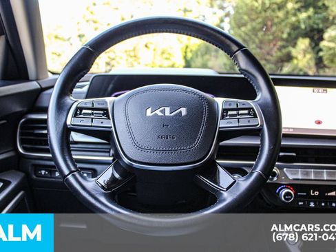 Used 2025 Kia Telluride S FWD image 24