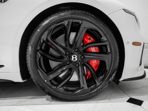 New 2026 Bentley Continental GTC AWD/4WD image 18