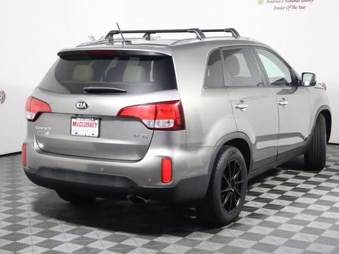 Used 2015 Kia Sorento EX w/ EX V6 Touring Package AWD/4WD image 5