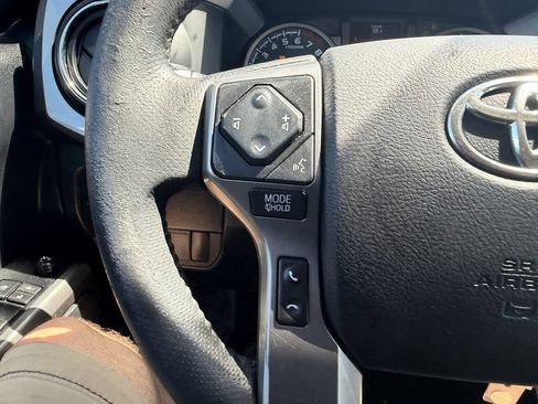 Used 2021 Toyota Tacoma SR5 RWD image 27