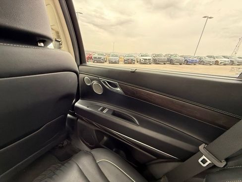 Used 2021 Genesis GV80 3.5T w/ Advanced Package 06 AWD/4WD image 20