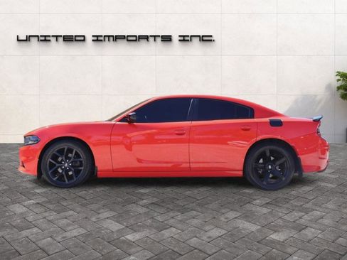 Used 2020 Dodge Charger SXT w/ Blacktop Package RWD image 4
