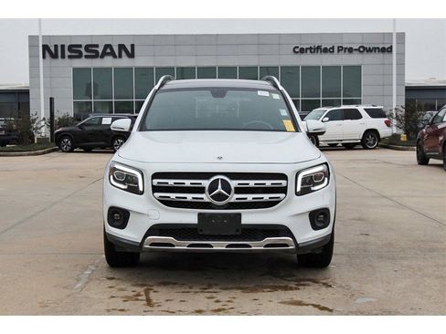 Used 2022 Mercedes-Benz GLB 250 image 8