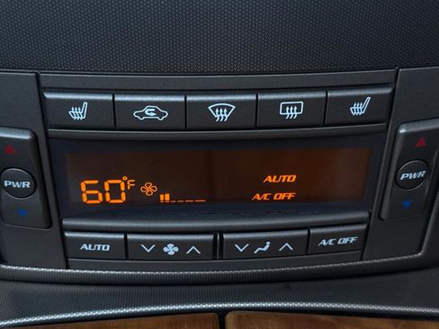 Used 2004 Cadillac XLR image 30