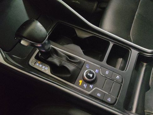 Used 2022 Kia Sorento S image 26