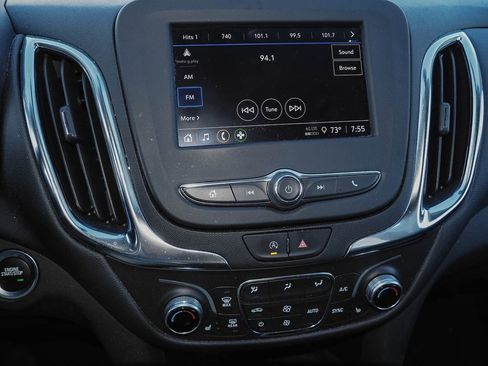 Used 2023 Chevrolet Equinox LT FWD image 11