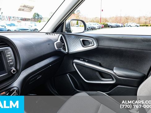 Used 2025 Kia Soul LX w/ LX Technology Package image 44