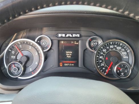 Used 2024 RAM 2500 Big Horn image 22