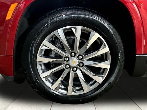 Used 2023 Chevrolet Traverse Premier w/ LPO, Floor Liner Package image 9