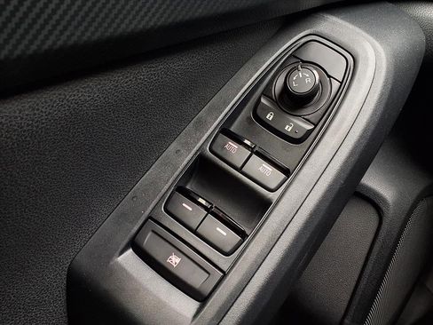 Certified 2025 Subaru Crosstrek 2.0i Premium image 15