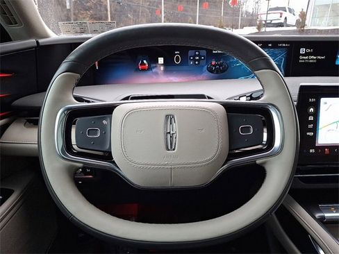 Certified 2024 Lincoln Nautilus Reserve w/ Equipment Group 202A image 20