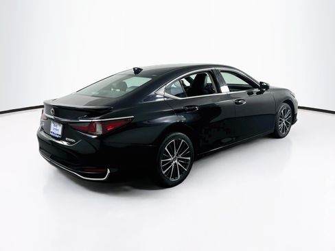 Used 2024 Lexus ES 300h w/ Premium Package FWD image 5