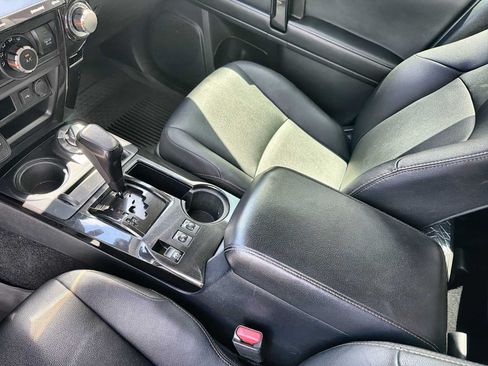 Used 2023 Toyota 4Runner 40th Anniversary SE AWD/4WD image 21