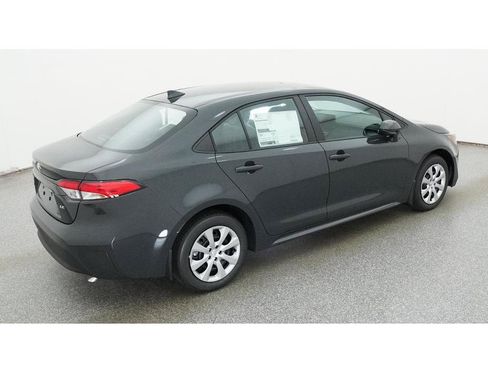 New 2026 Toyota Corolla LE FWD image 9