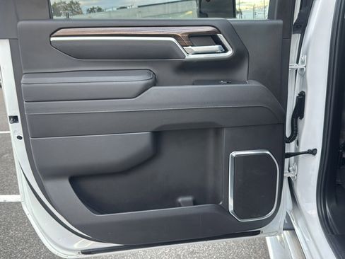 Used 2025 Chevrolet Silverado 2500 LT w/ Convenience Package image 20