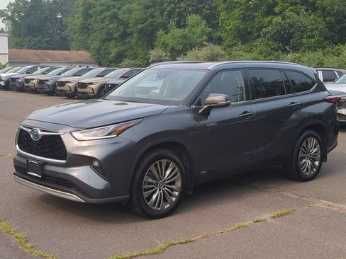 Used 2020 Toyota Highlander Platinum AWD/4WD image 8