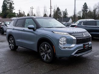 New 2026 Mitsubishi Outlander SEL video 1