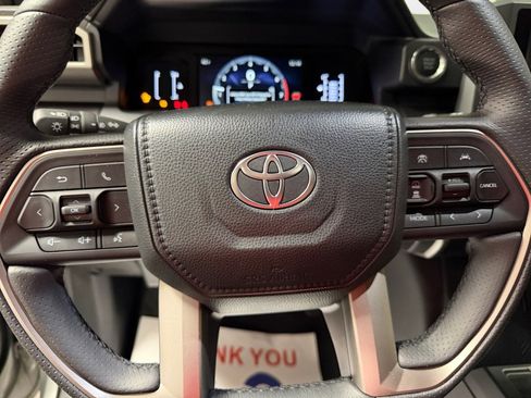 Used 2025 Toyota 4Runner SR5 image 12