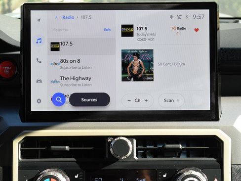 Used 2024 Toyota Tacoma TRD Sport image 21