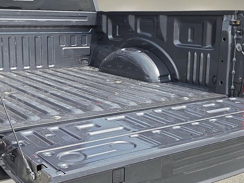Used 2023 Ford F150 Lariat AWD/4WD image 9