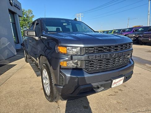 Used 2021 Chevrolet Silverado 1500 Custom AWD/4WD image 12