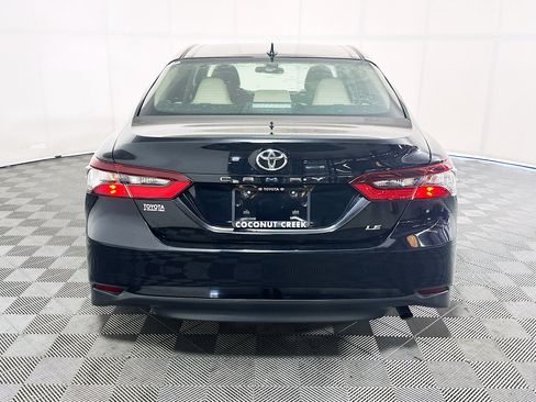 Used 2021 Toyota Camry LE FWD image 4