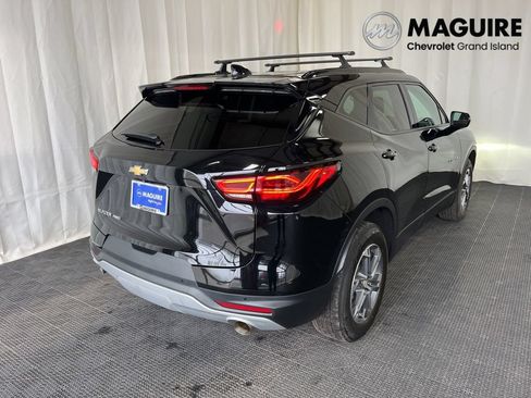 Used 2023 Chevrolet Blazer LT AWD/4WD image 28