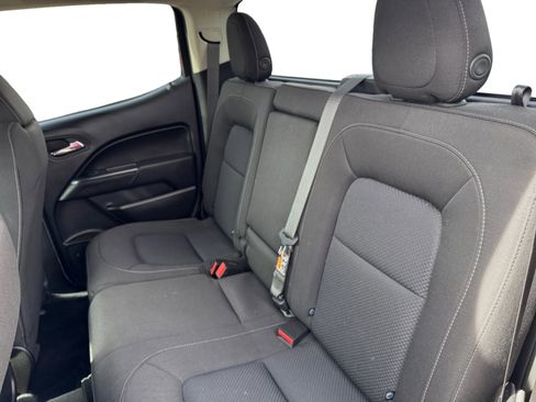 Used 2022 Chevrolet Colorado LT image 37