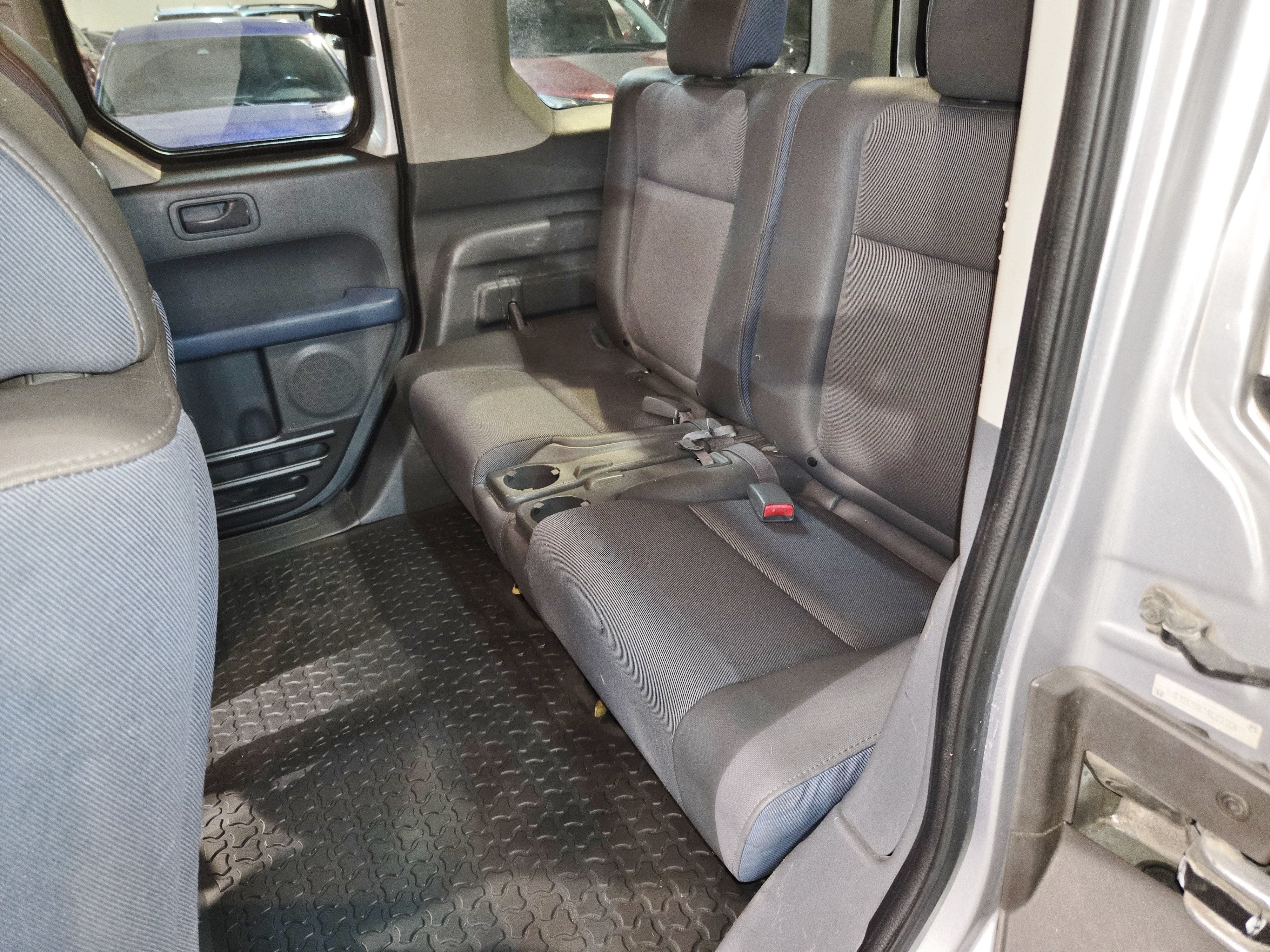 Used 2004 Honda Element EX image 18