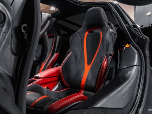 Used 2018 McLaren 720S Performance image 31