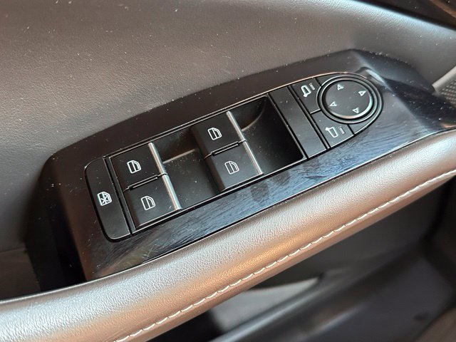 Used 2024 MAZDA CX-30 AWD 2.5 S w/ Premium Package image 17