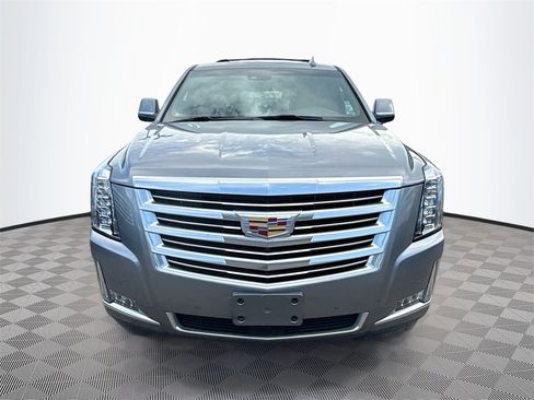 Used 2019 Cadillac Escalade ESV Platinum image 2