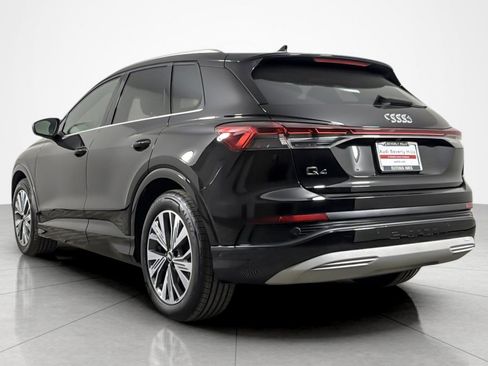 Used 2023 Audi Q4 e-tron Premium Plus w/ Premium Plus RWD image 3