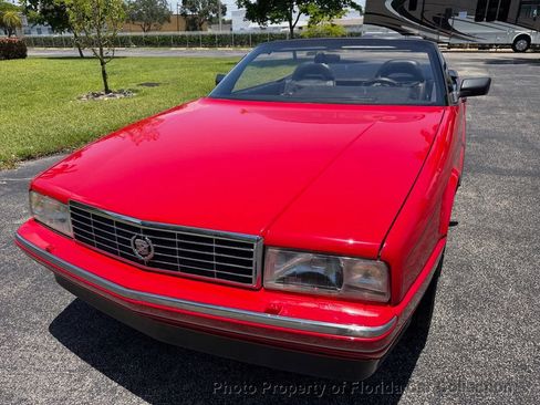 Used 1990 Cadillac Allante FWD image 16