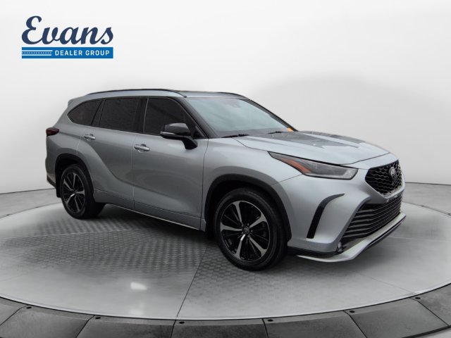 Used 2021 Toyota Highlander XSE AWD/4WD image 10