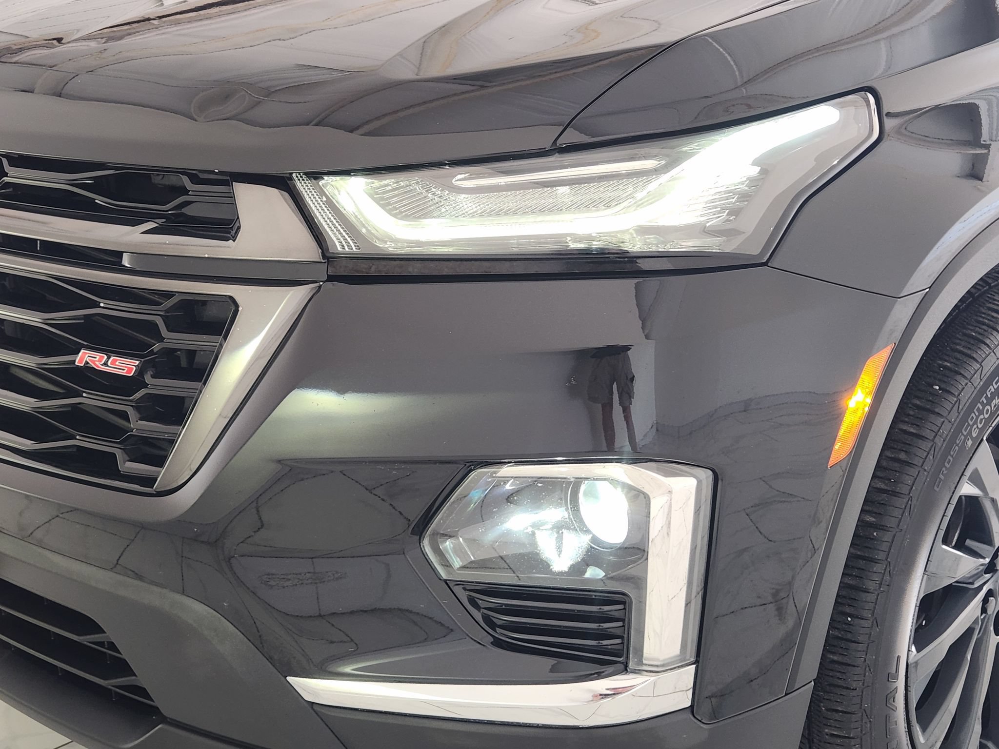 Used 2023 Chevrolet Traverse RS FWD image 9