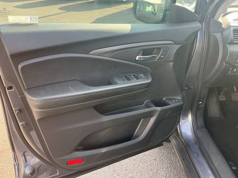 Used 2021 Honda Pilot EX-L image 16