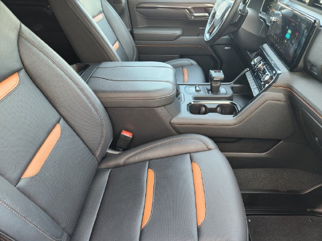 Used 2026 GMC Sierra 1500 AT4 w/ AT4 Premium Package AWD/4WD image 19