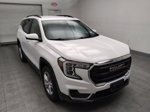 Used 2022 GMC Terrain SLE w/ Driver Convenience Package AWD/4WD image 13