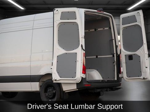 Used 2025 Mercedes-Benz Sprinter 2500 image 22