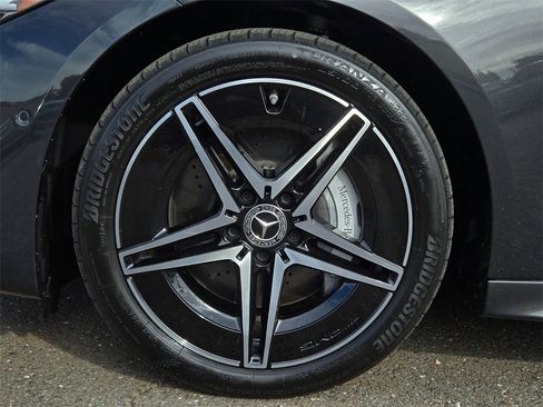 Used 2023 Mercedes-Benz C 300 Sedan image 9