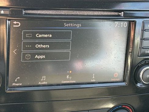 Used 2018 Nissan Rogue S image 26