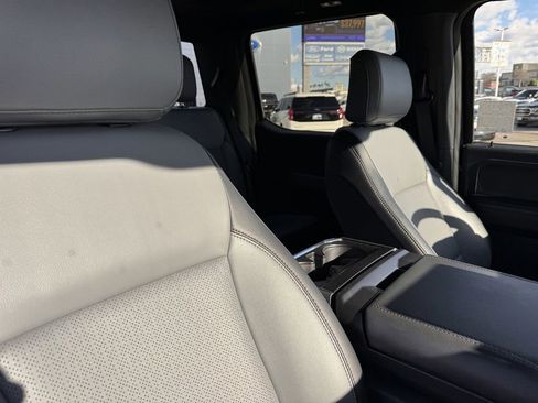 Used 2025 Ford F150 Lightning Lariat image 7