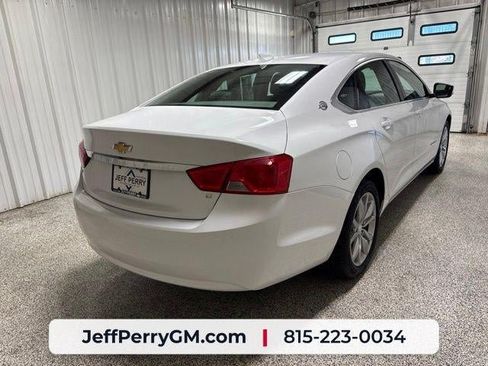 Used 2018 Chevrolet Impala LT FWD image 3